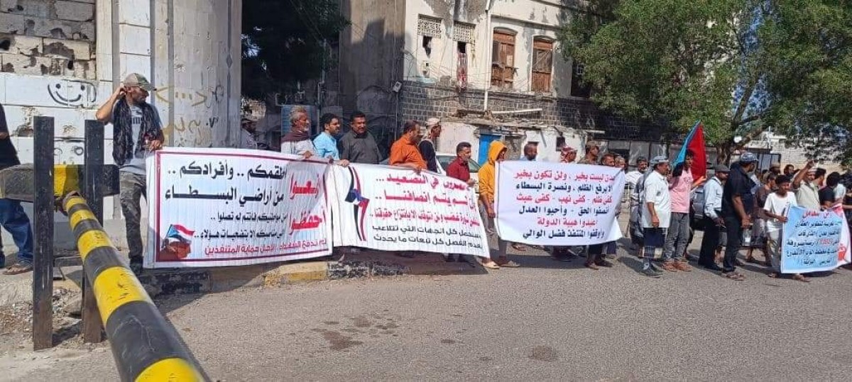 منتسبو الجمعية السكنية للواء 31 مدرع يطالبون بوقف اعمال البسط على اراضيهم من قبل "الوالي"