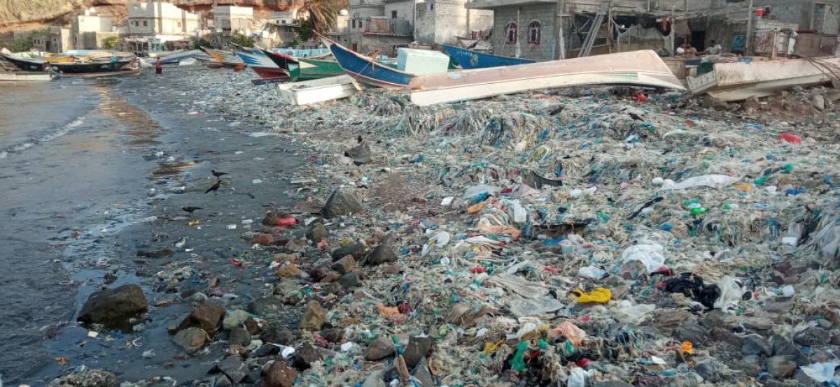 كارثة بيئية تحدق ببحر صيرة