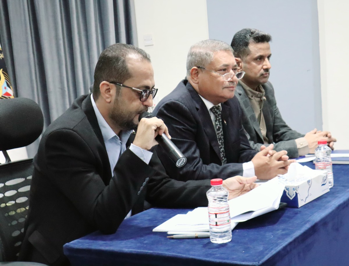 الهيئة السياسية للانتقالي تستعرض ثوابت الجنوب واستراتيجياته في حلقة نقاش بالعاصمة عدن