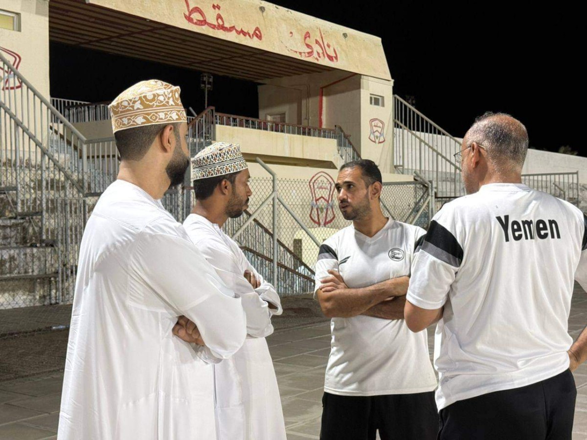منتخب اليمن للناشئين يواصل تحضيراته الآسيوية في معسكره الخارجي بمسقط