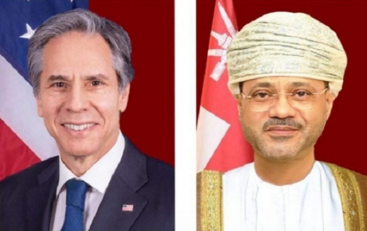 The US State Department discusses with Muscat the issue of its embassy employees in Sanaa who are detained by the Houthis