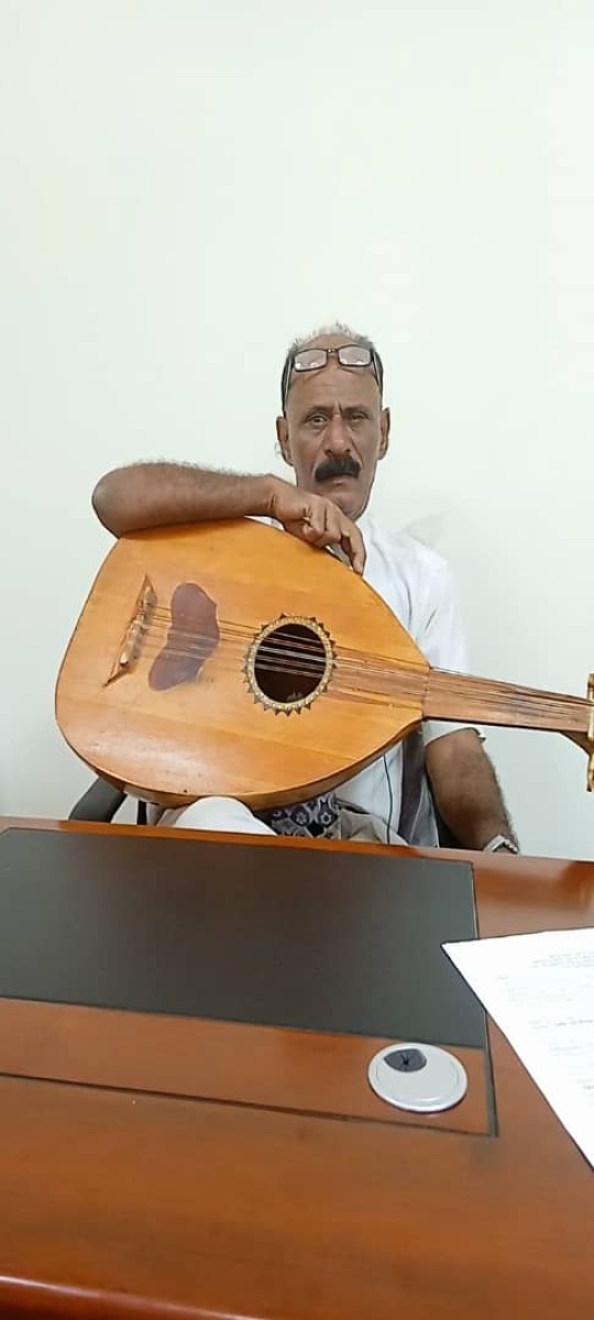 The Minister of Culture and how many people .. a message to you!