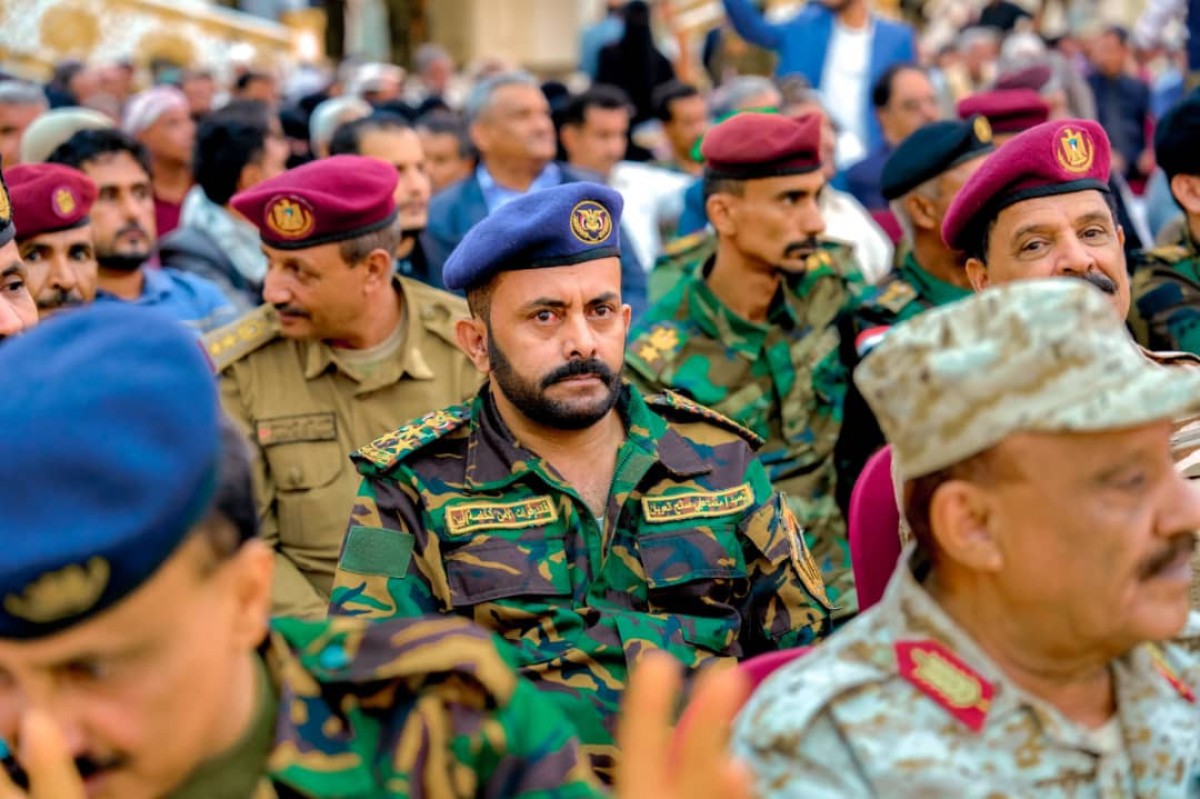 الزُبيدي يعقد لقاءً موسعًا بقيادات أبين ويصدر قرارًا بتعيين قيادة جديدة للانتقالي بالمحافظة