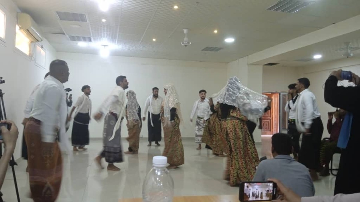اختتام مشروع "حركات" في معهد جميل غانم بعدن