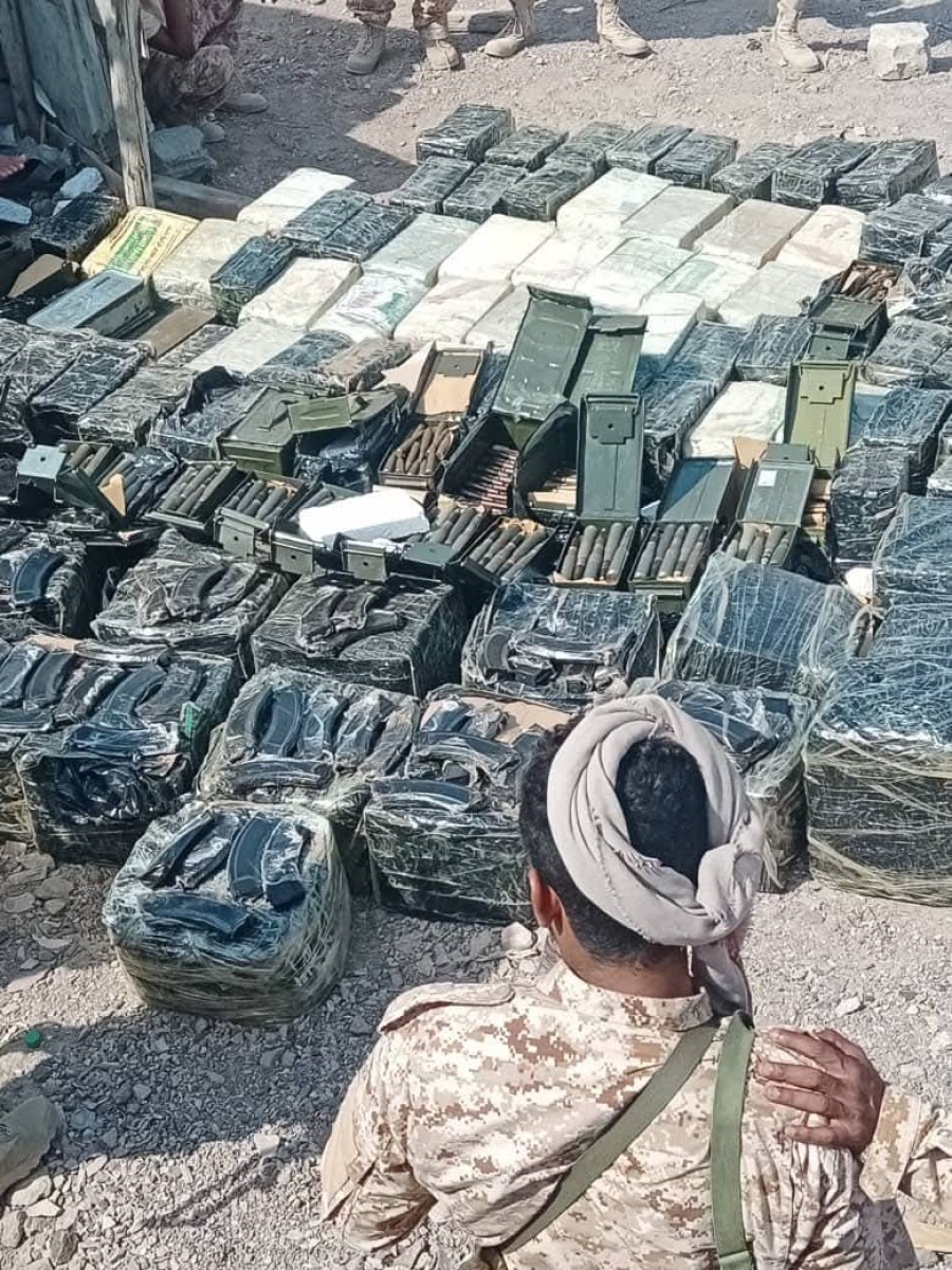 الحملة الأمنية المشتركة تضبط شحنة ذخائر مهربة للحوثيين بالقرب من باب المندب