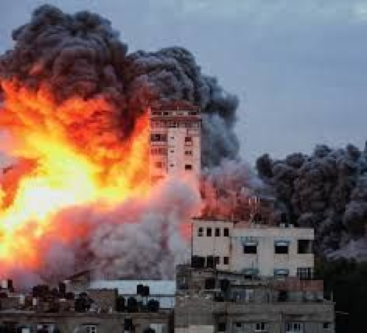 The Houthi militia continues to exploit civilian facilities to hide their military arsenal