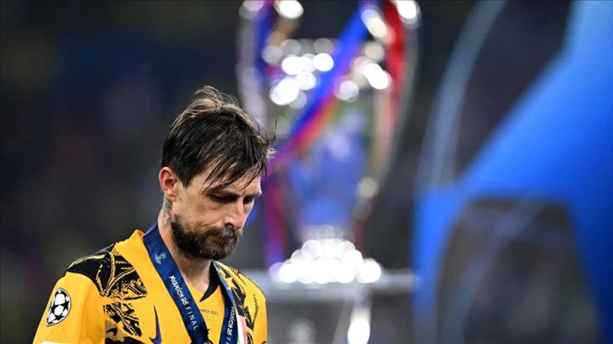 I refer to his silence after refusing to join Italy