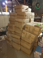 قوات حزام طوق عدن تضبط شحنة مواد غذائية منتهية الصلاحية في نقطة الرباط
