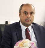 خبراء: الاقتصاد والخدمات أولويات قصوى أمام رئيس الحكومة اليمنية الجديد