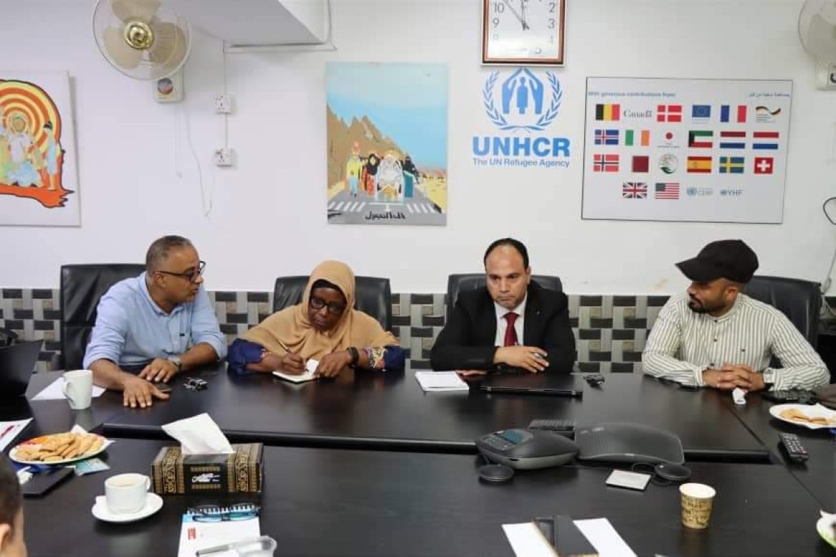 مسؤولون بعدن يضعون المفوضية السامية لشؤون اللاجئين أمام مطالب ملحّة