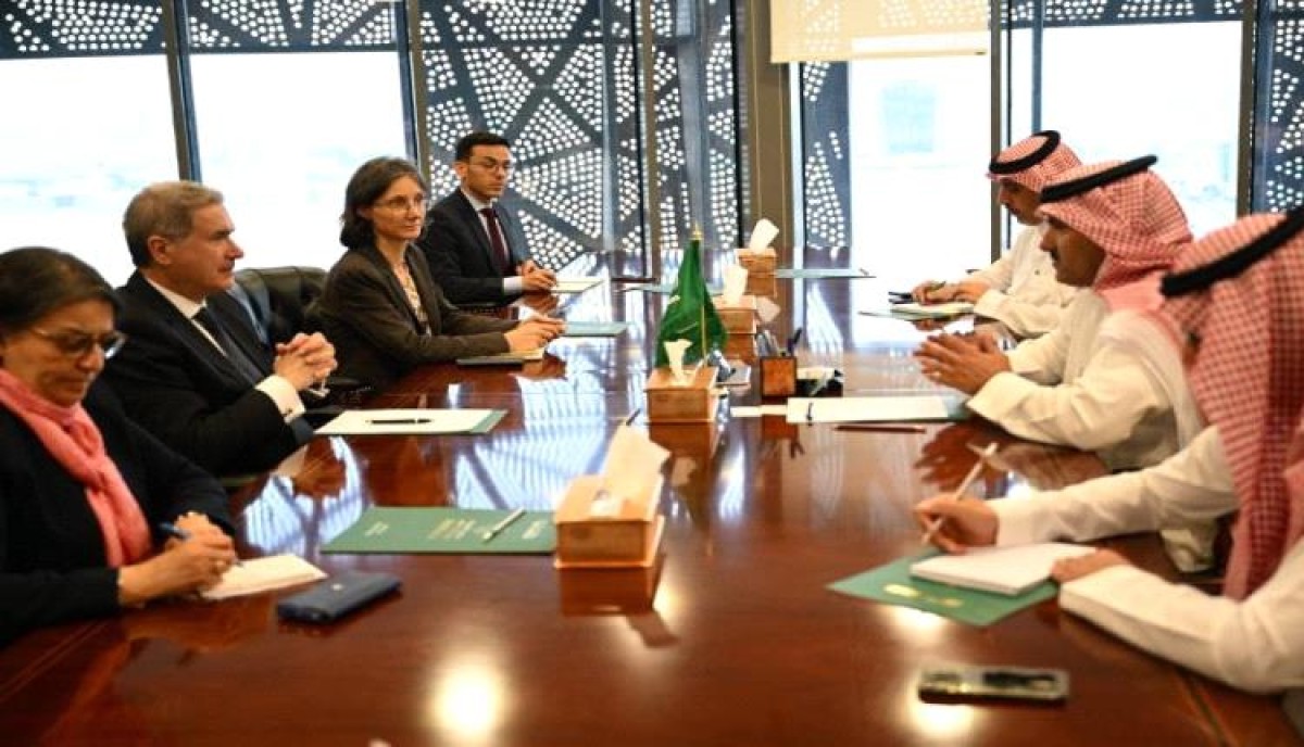 السعودية تكشف عن جهود دولية لحل الأزمة اليمنية