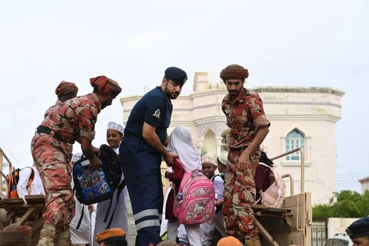 12 people were killed as a result of floods sweeping away a student bus in the Sultanate of Oman