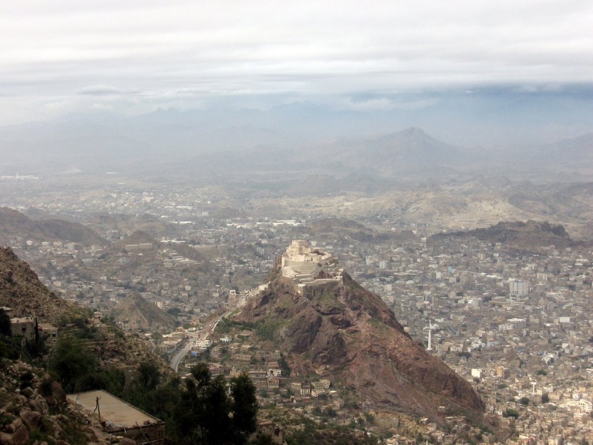 A security officer survived an assassination attempt in Taiz