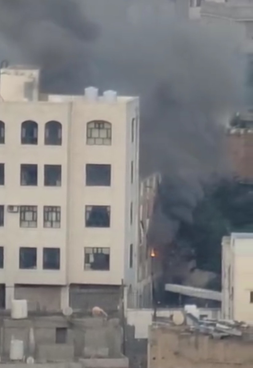 انفجار غامض في مخزن أسلحة للإخوان بتعز ولا تعليق رسمي