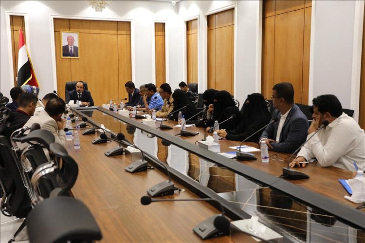 The Governor of Hadhramaut receives the resident representative of the United Nations Development Program (UNDP).