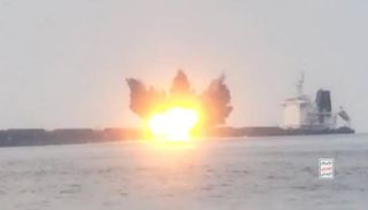 Houthi shells hit a ship for the second time in hours off Hodeidah