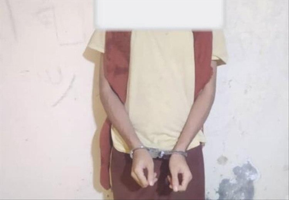 ضبط شخص في المهرة متهم بابتزاز 14 امرأة