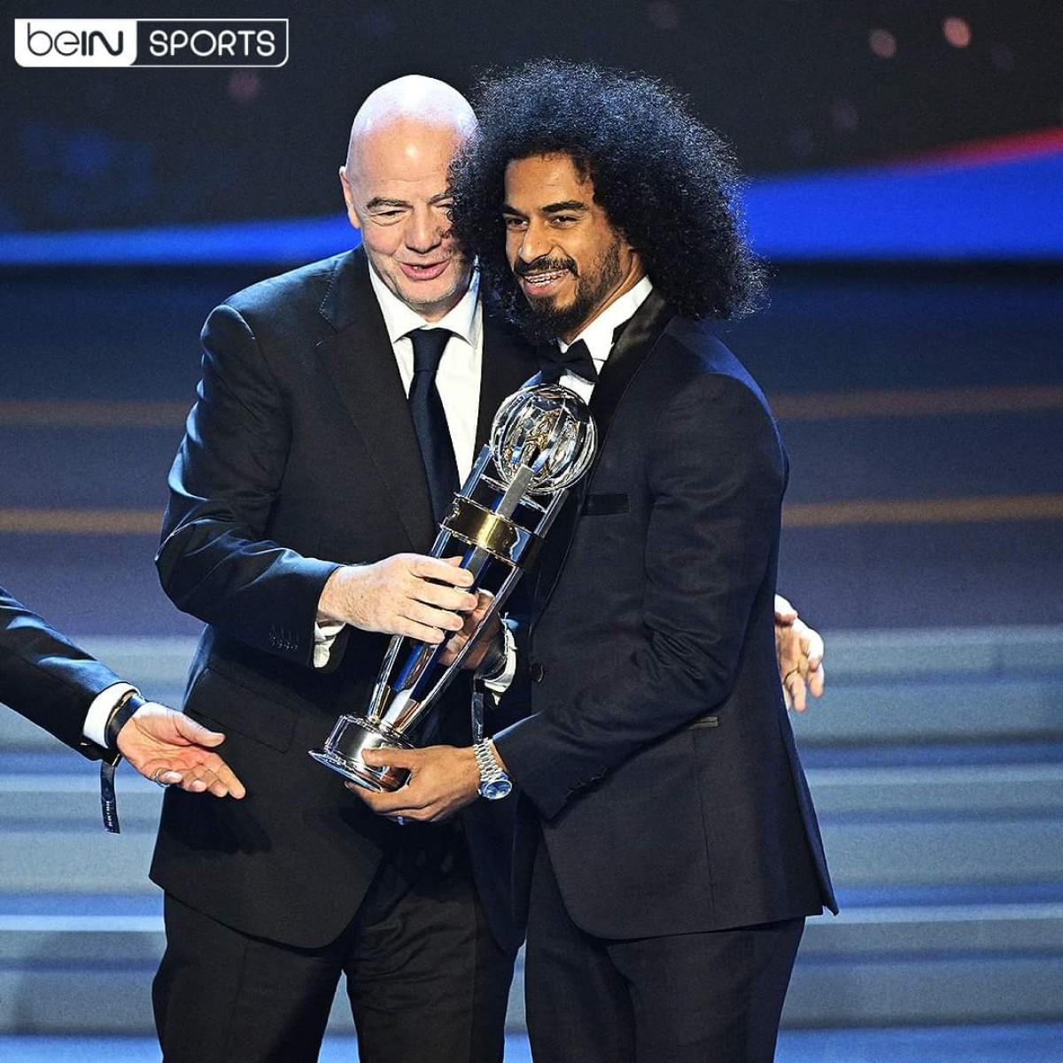 القطري أكرم عفيف أفضل لاعب في آسيا للمرة الثانية