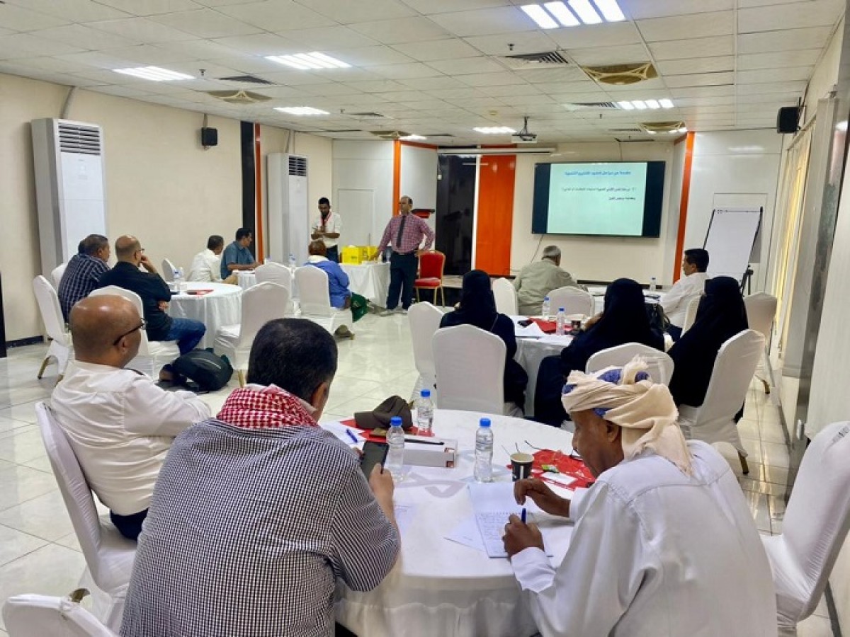 The Advisory Committee in Hadramaut holds a meeting to review the process of evaluating eligible projects funded by GIZ