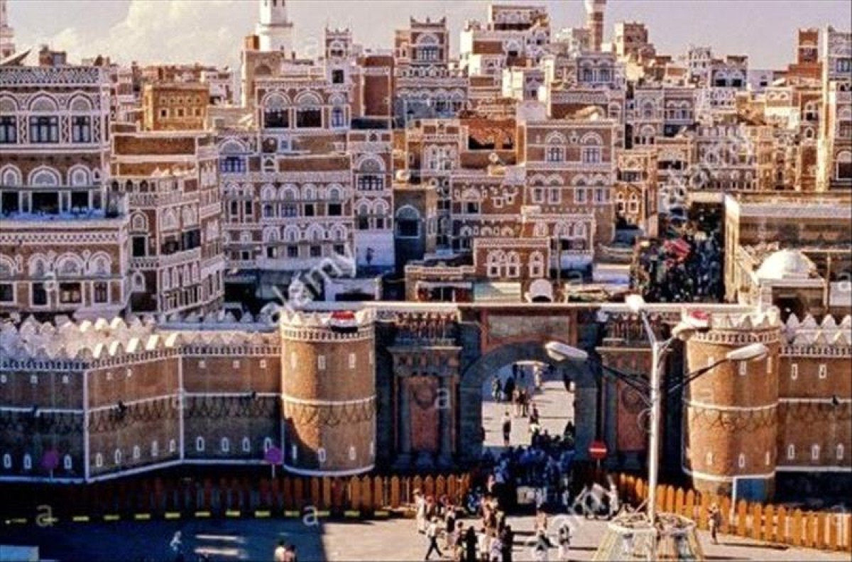 A factory in Sanaa was closed after it refused to pay taxes