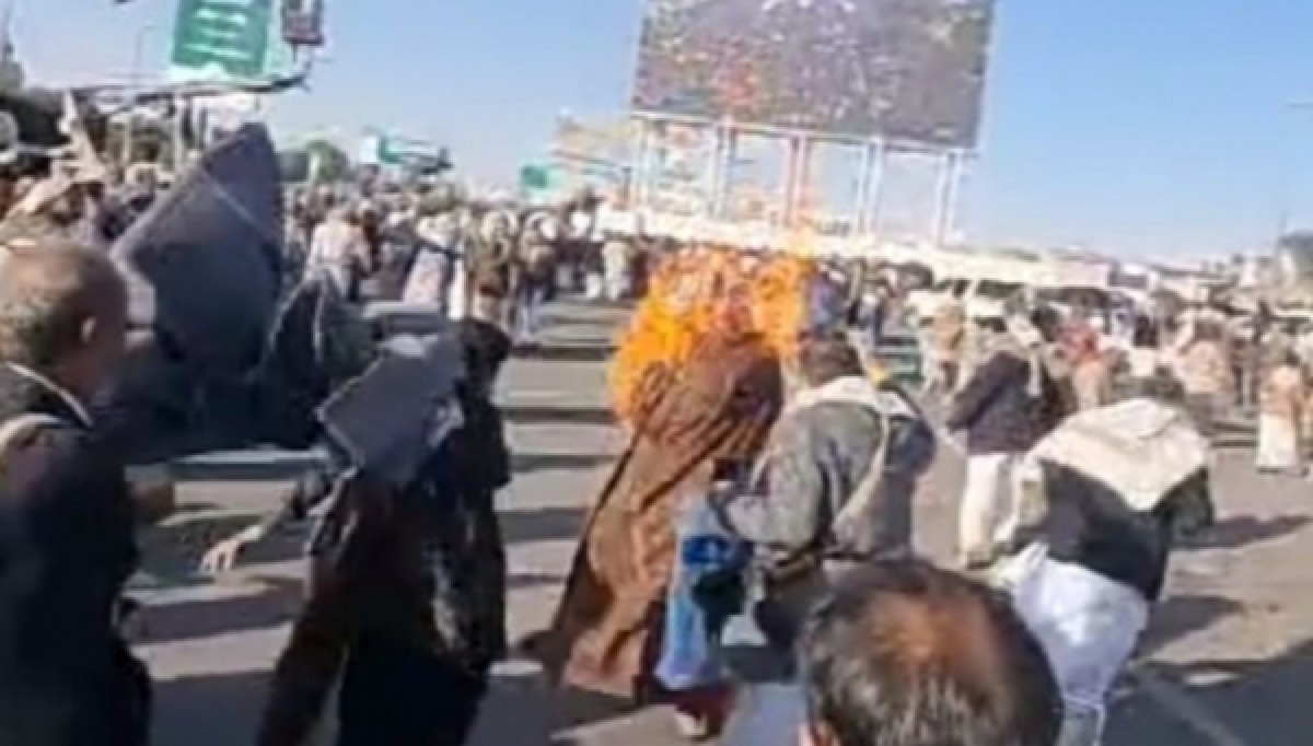 شخص يقتل 4 من أفراد أسرته وآخر يحاول إشعال النار في جسده