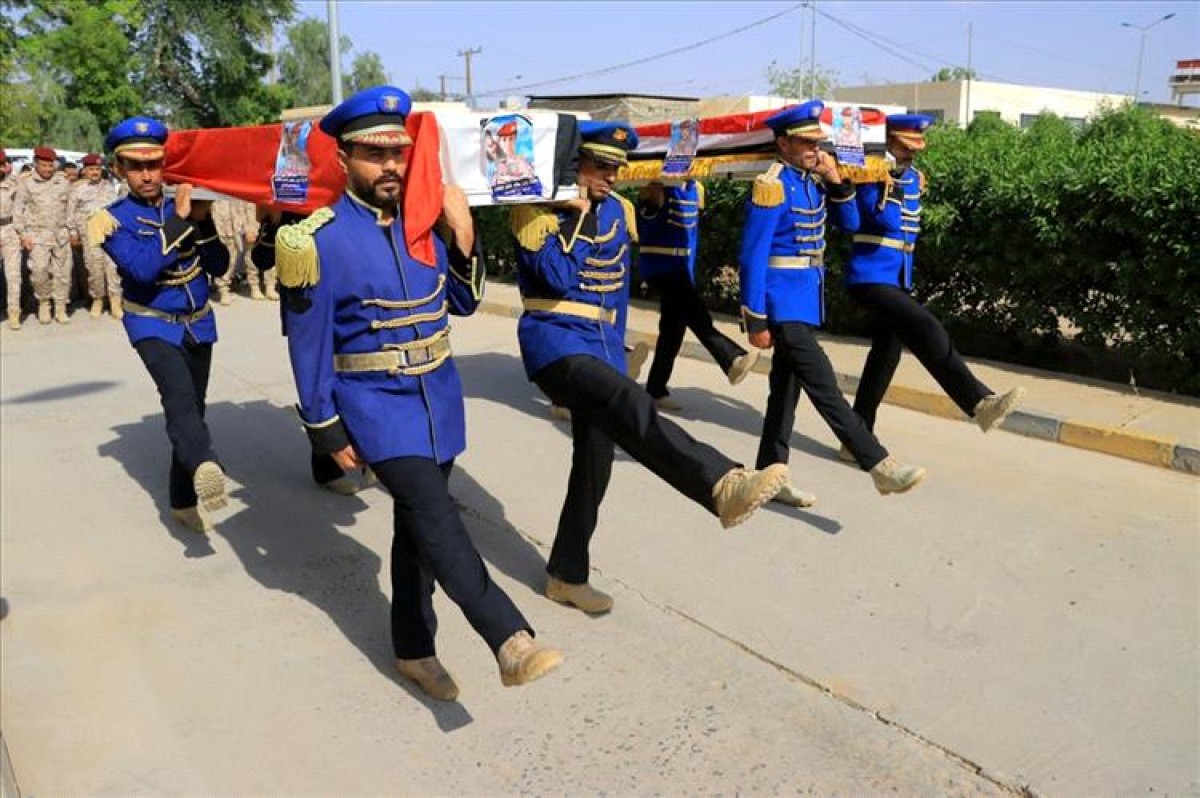 The Houthis mourn 7 officers killed during armed clashes