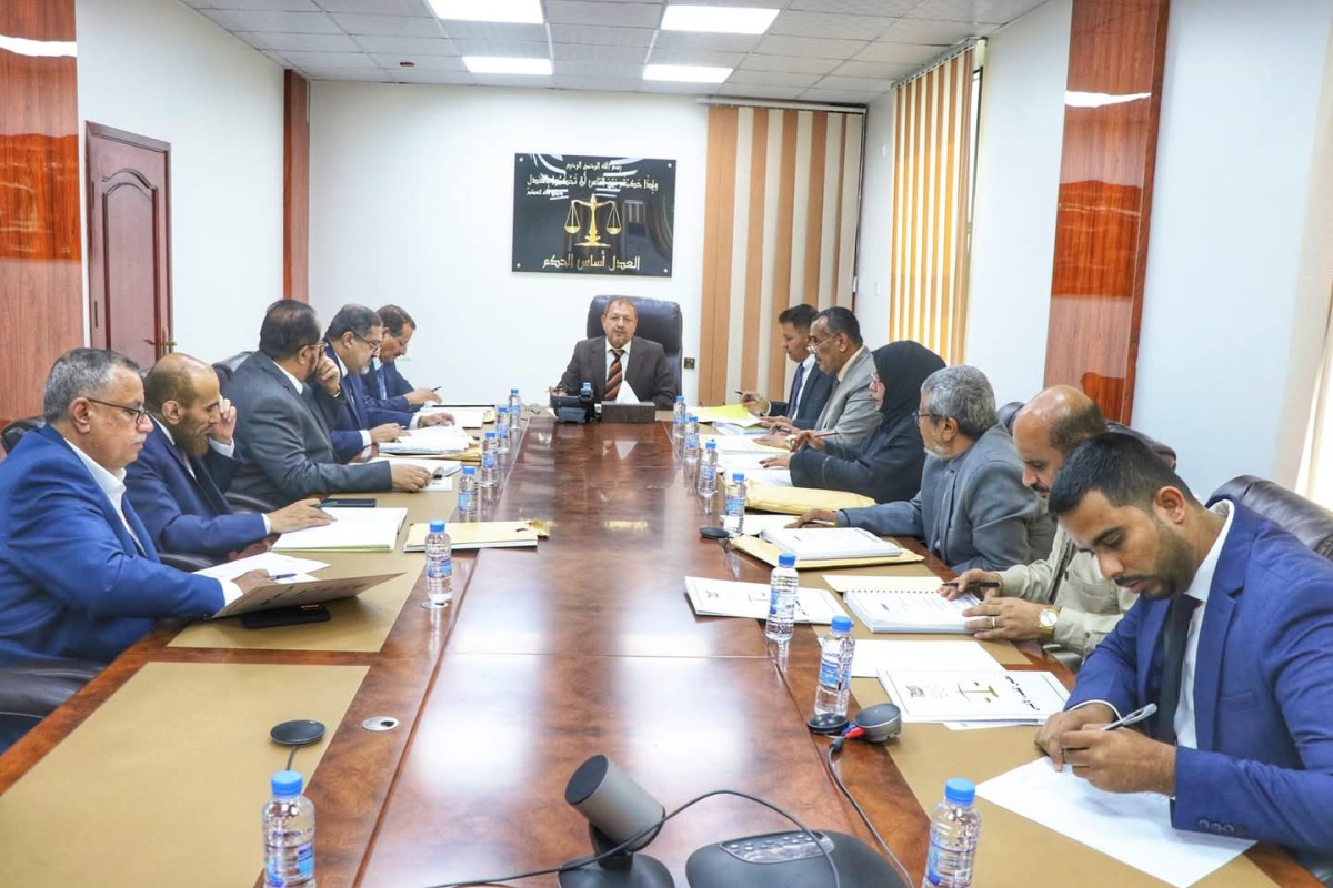 The Supreme Judicial Council approves covering vacancies in the courts and prosecution offices of the governorates of Taiz and Hadramaut