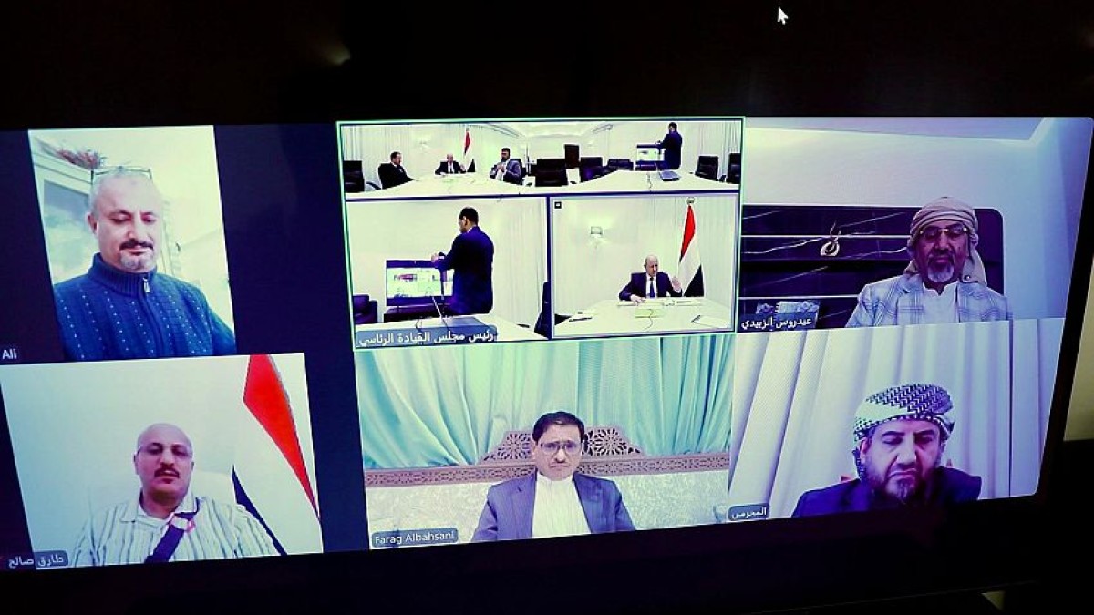 The Leadership Council discusses the repercussions of the cessation of oil exports and the rise in shipping prices