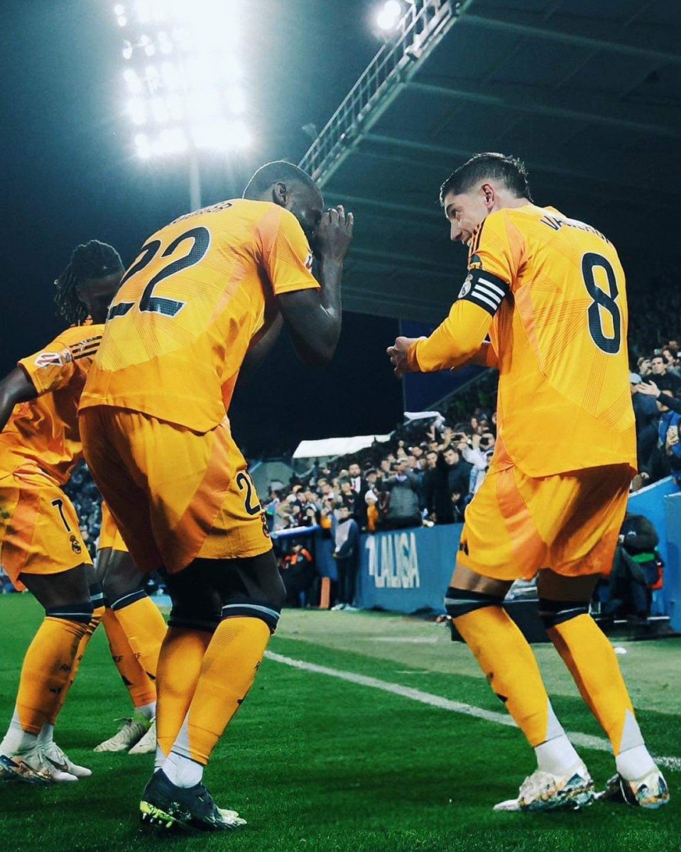 ريال مدريد يضيق الخناق على برشلونة بسحق ليجانيس