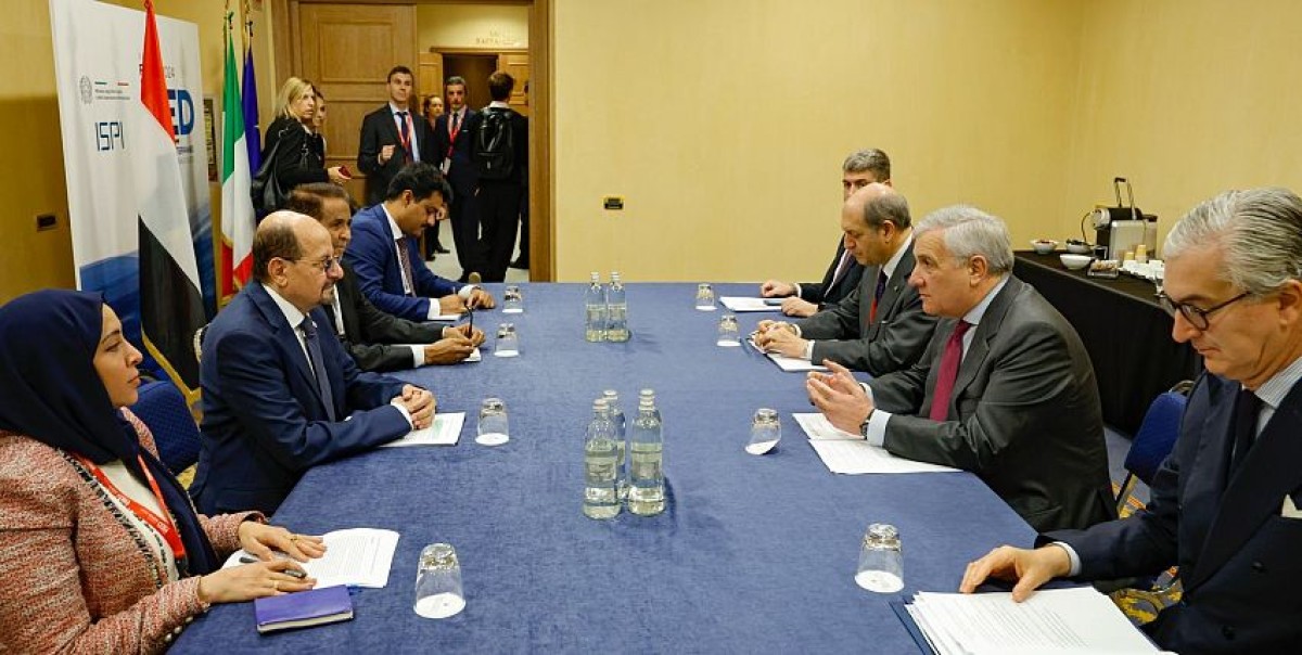 Yemen and Italy are discussing stopping the flow of weapons to the Houthis