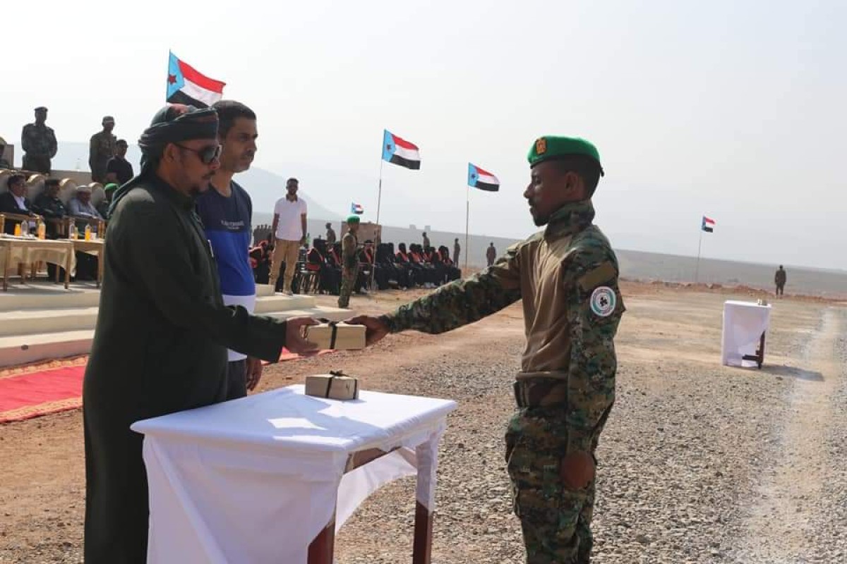 New units of the military forces graduate in Socotra