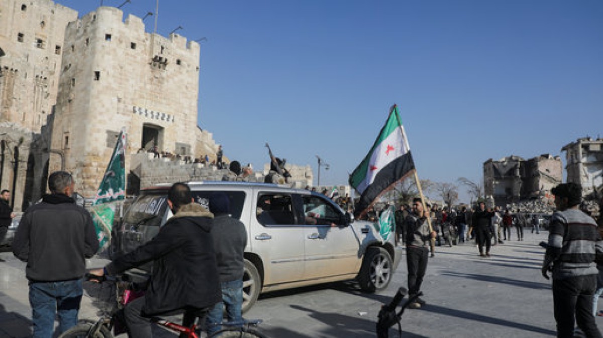 Opposition factions are preparing to enter Hama, Syria