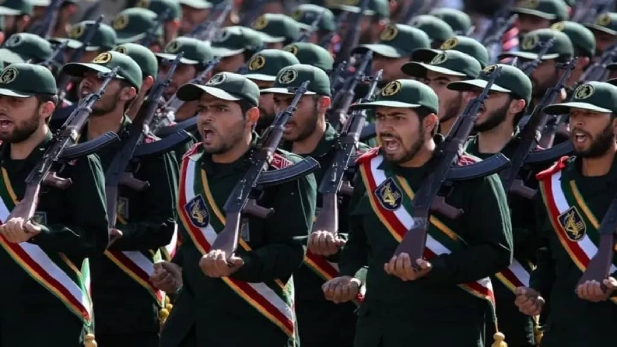 Iran announces its readiness to send its army to Syria to fight the opposition, and Erdogan calls the Prime Minister of Iraq