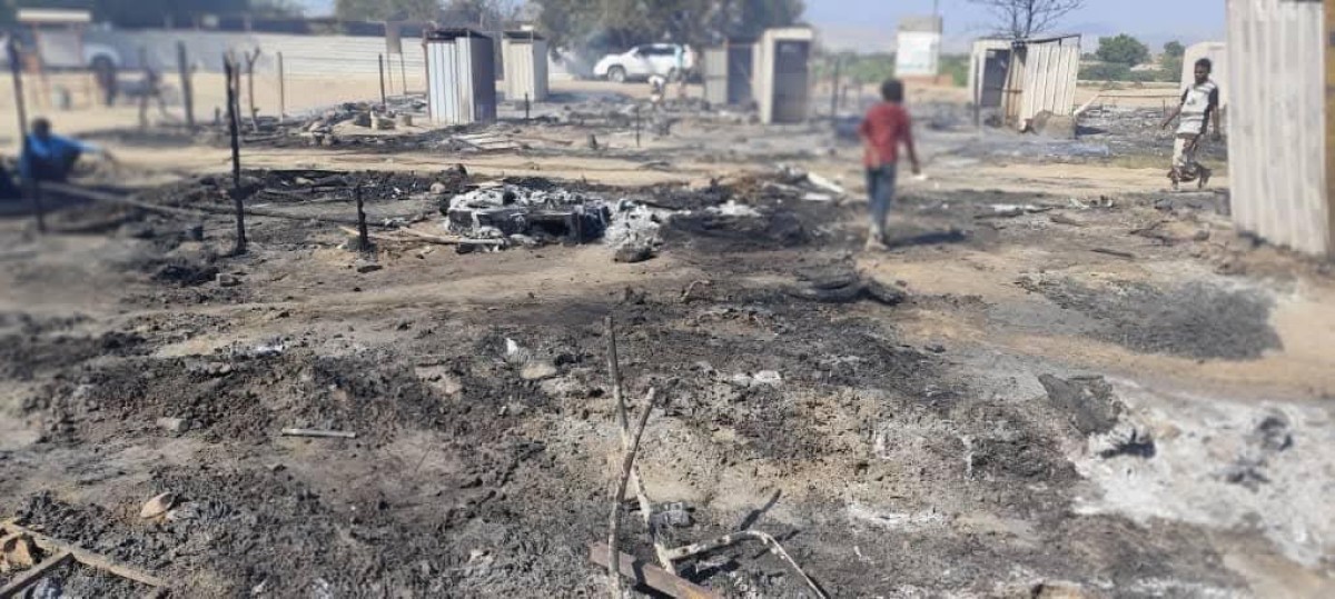 A fire engulfs a camp for displaced people in Abyan