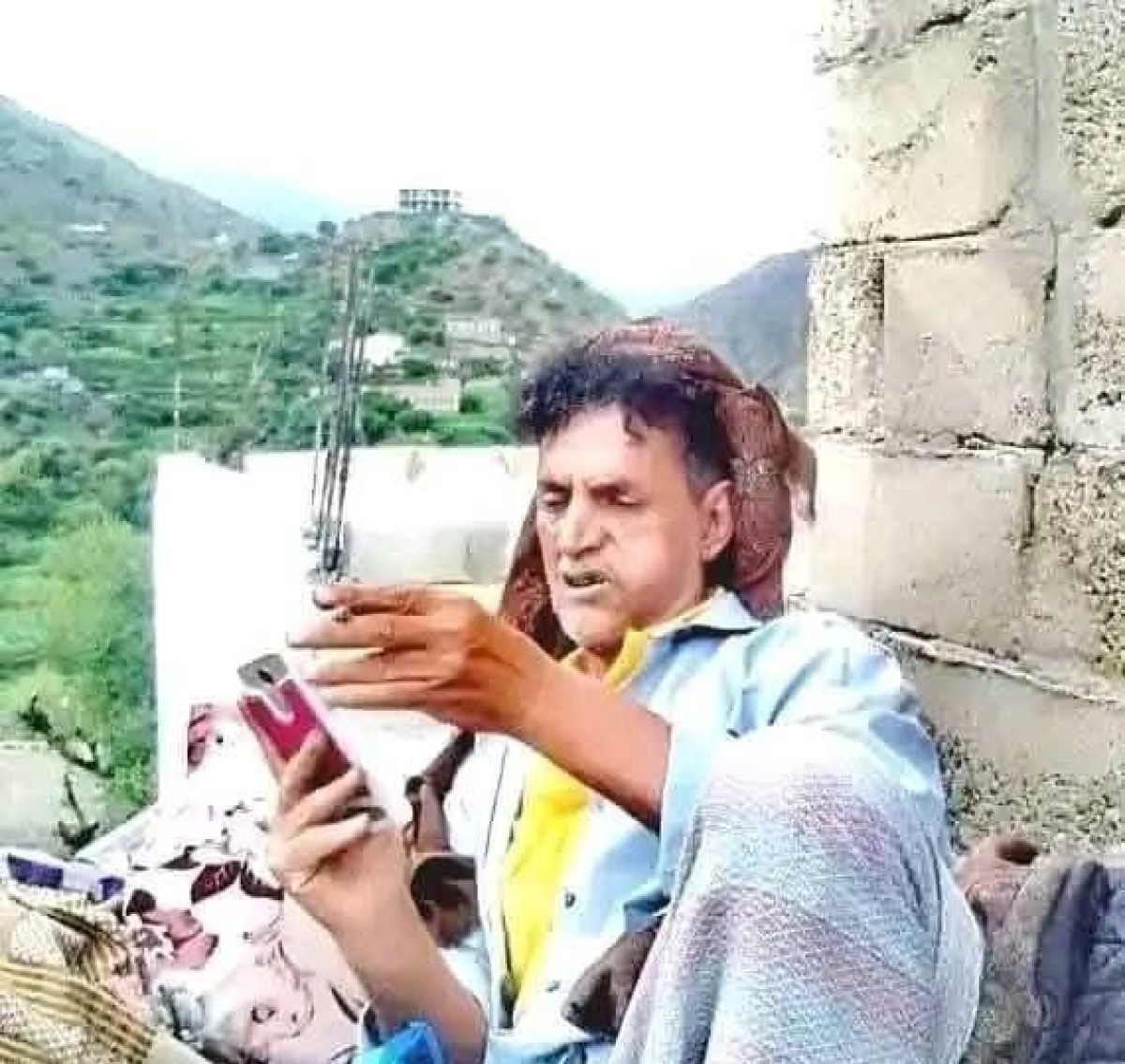 A horrific crime in Taiz.. A father kills his daughter-in-law and commits suicide while being arrested