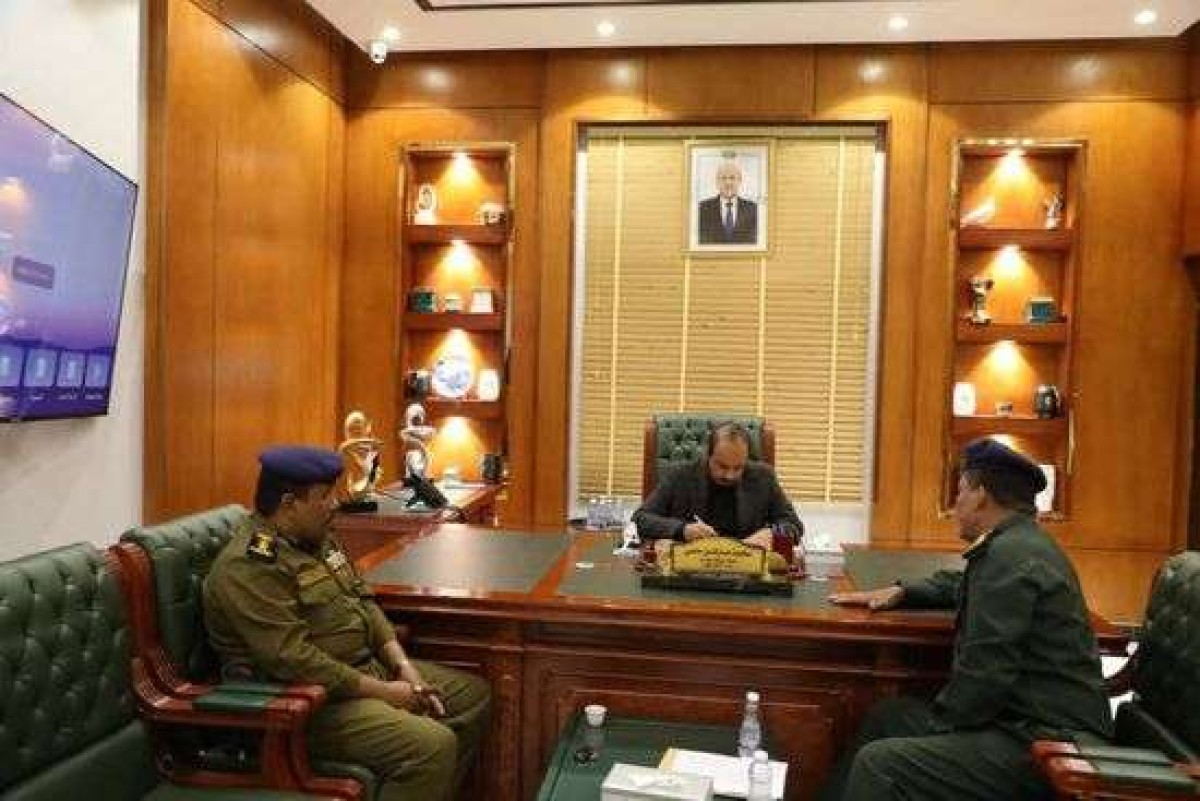 The Governor of Hadramaut reviews the progress of security work