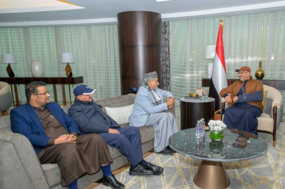 Riyadh: Tariq Saleh receives Lieutenant General Al-Subaihi and the Governor of the Central Bank