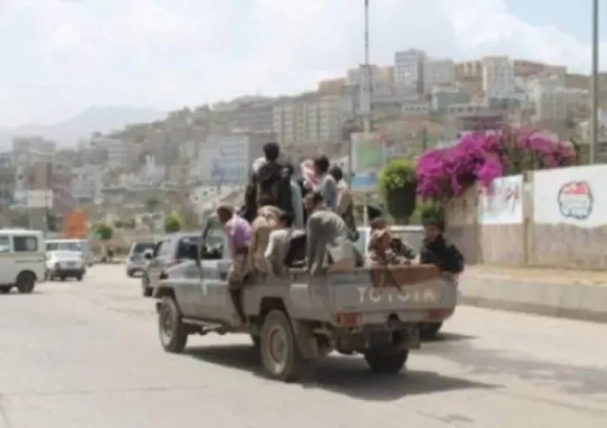 An elderly Yemeni and his children were severely beaten and imprisoned after his floor was looted