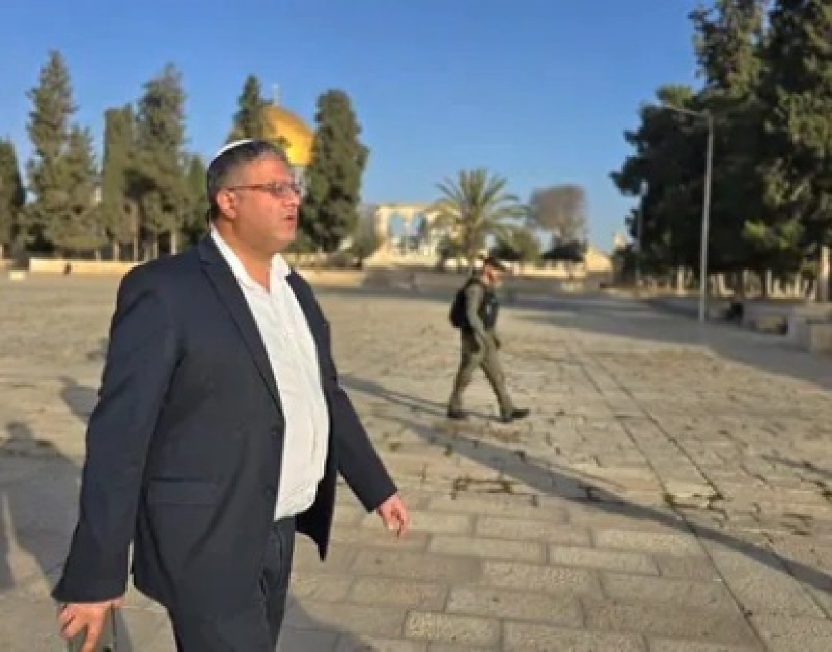 بن جفير وعشرات المستوطنين يقتحمون المسجد الأقصى.. وإدانات عربية