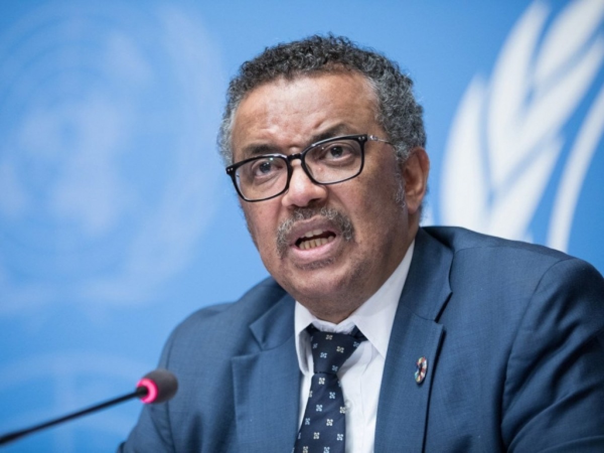 مدير عام منظمة الصحة العالمية يؤكد نجاته من الهجوم الاسرائيلي على مطار صنعاء الدولي