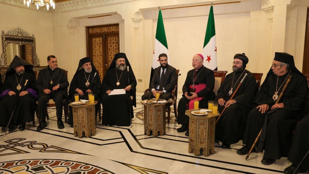 Syria.. Al-Sharaa meets a delegation from the "Christian community" on New Year's Eve