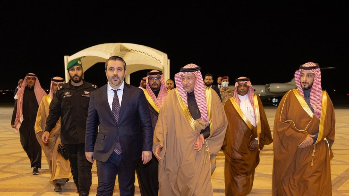 رسالتان في اختيار السعودية كأول وجهة للإدارة السورية الجديدة