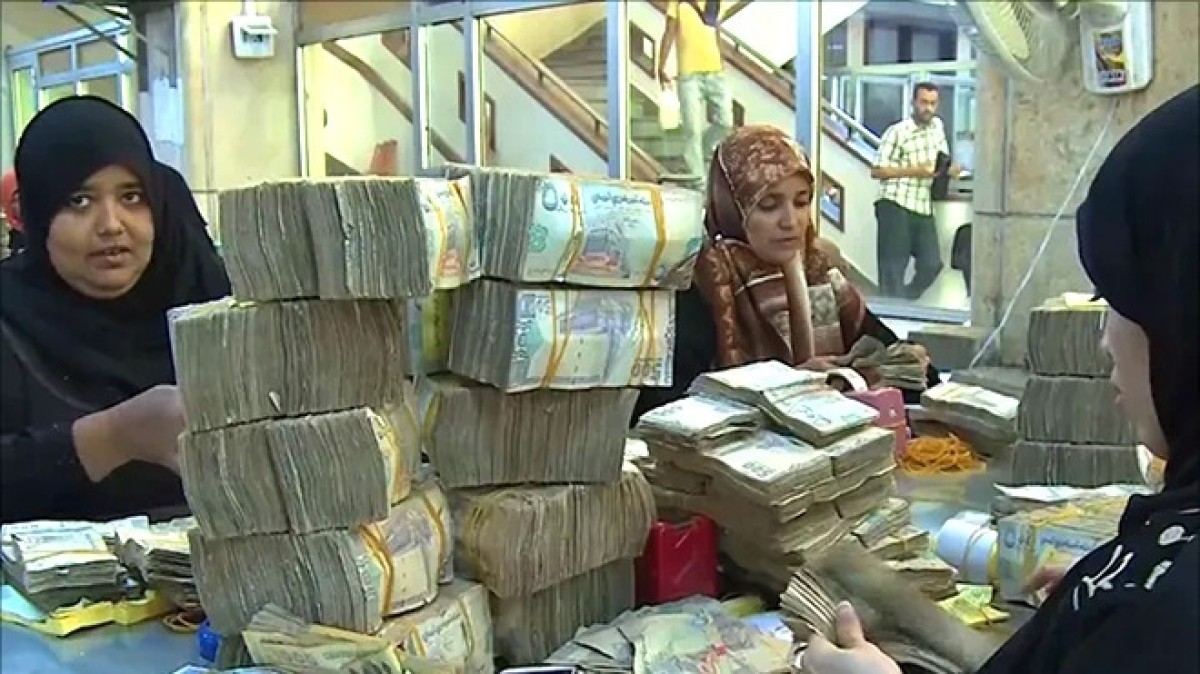 أسعار صرف الريال اليمني امام العملات الأجنبية اليوم السبت 4 يناير 2025 في حضرموت وعدن وصنعاء
