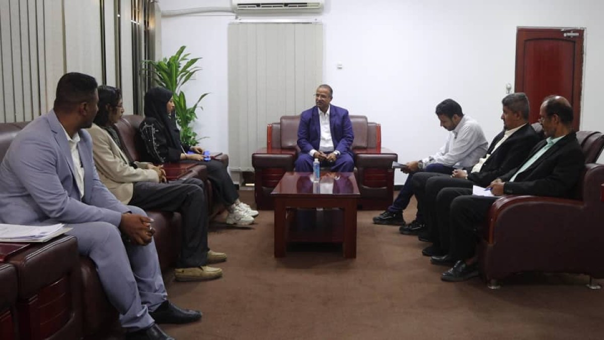 Minister Al-Zaouri directs the arbitration committee to quickly resolve labor disputes
