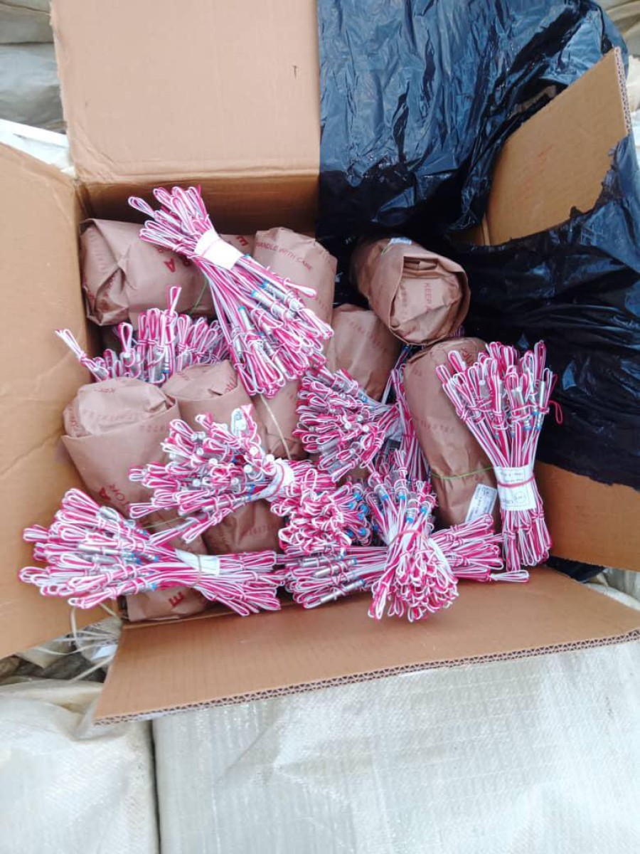 Bab al-Mandab: Thwarting an attempt to smuggle a shipment of explosives to manufacture missiles and Houthi marches