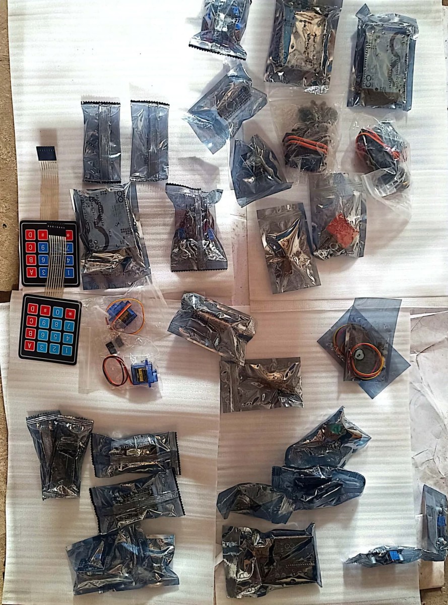 Seizing servo motors and electronic parts for unmanned aerial vehicles and robots at free zone customs