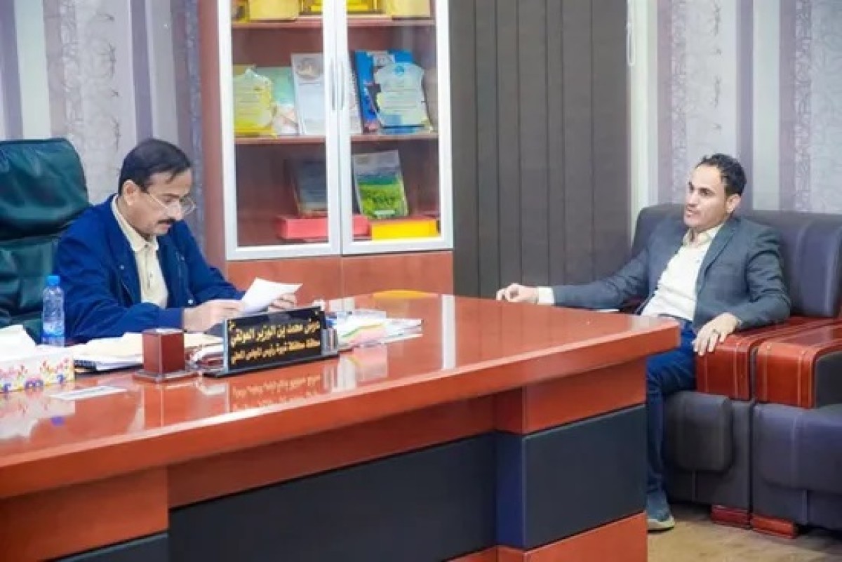 Shabwa Governor discusses the projects of the Roads Corporation in the province