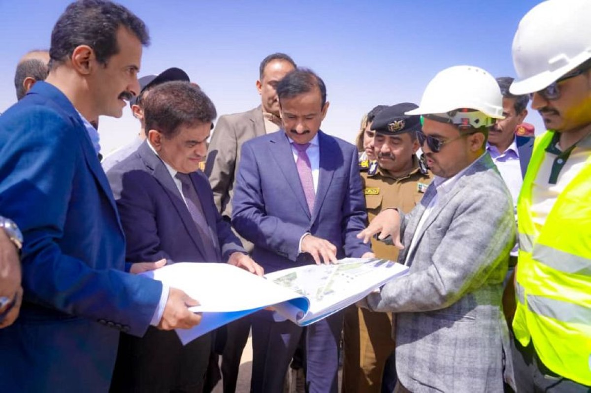 The Minister of Oil and the Governor of Shabwa launching construction works in the project of the College of Medicine and Health Sciences in the governorate