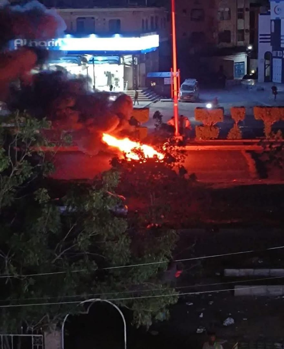 After the closure of the roads, the security forces are deployed in Aden and invited the citizens