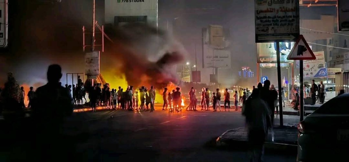احتجاجات واسعة في المحافظات المحررة.. هل يعود "الرئاسي" والحكومة إلى الداخل؟
